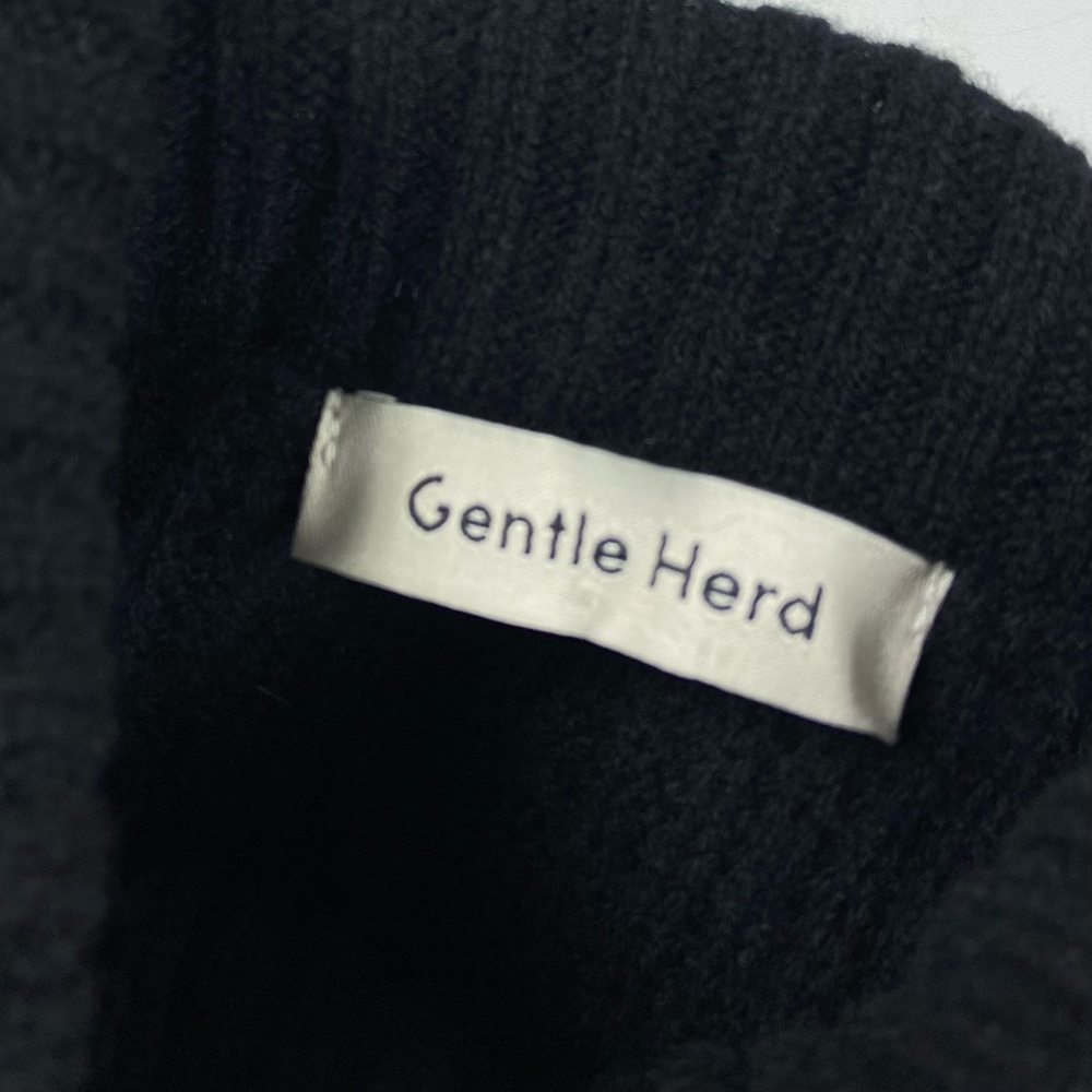 Gentle Herd Black Wool/Cashmere Knit Sleeveless Top - Picture 6 of 8